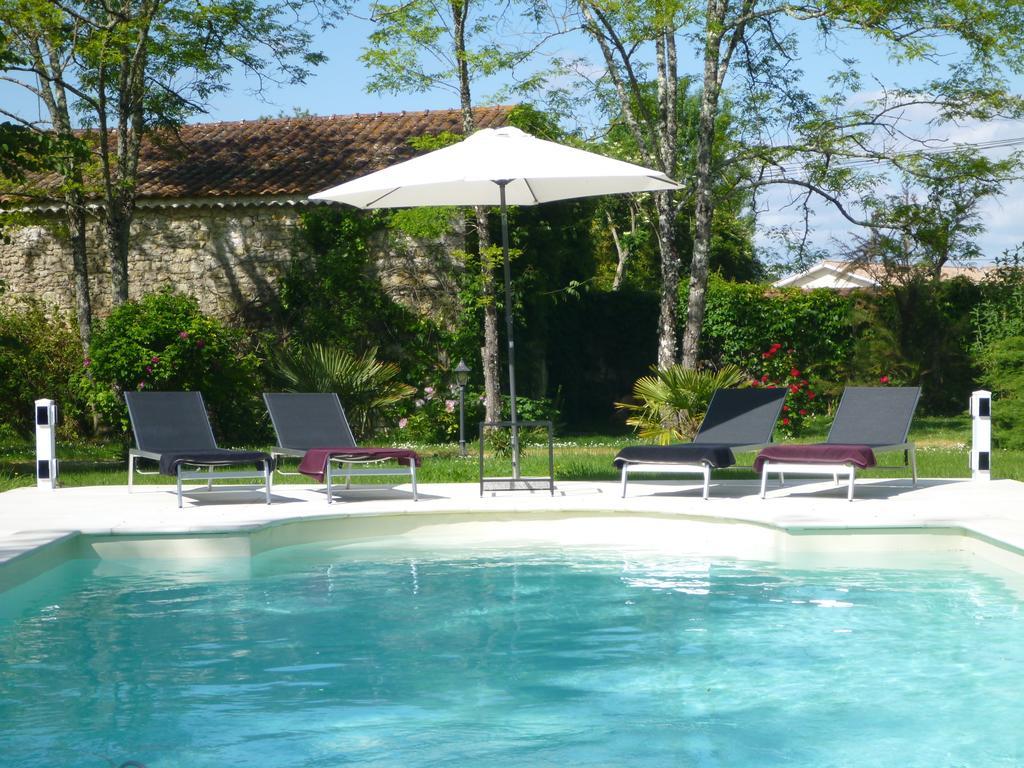 Domaine Du Papillon Bed & Breakfast Lesparre-Médoc Екстериор снимка